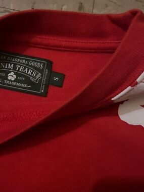 Red Graphic Men’s Shirt - Small